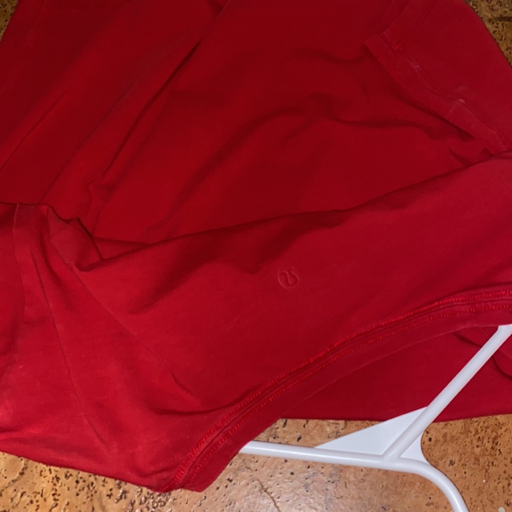 Lululemon - Picture 2 of 2